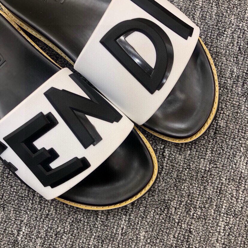 535ZF288ZDE Stylish Slippers