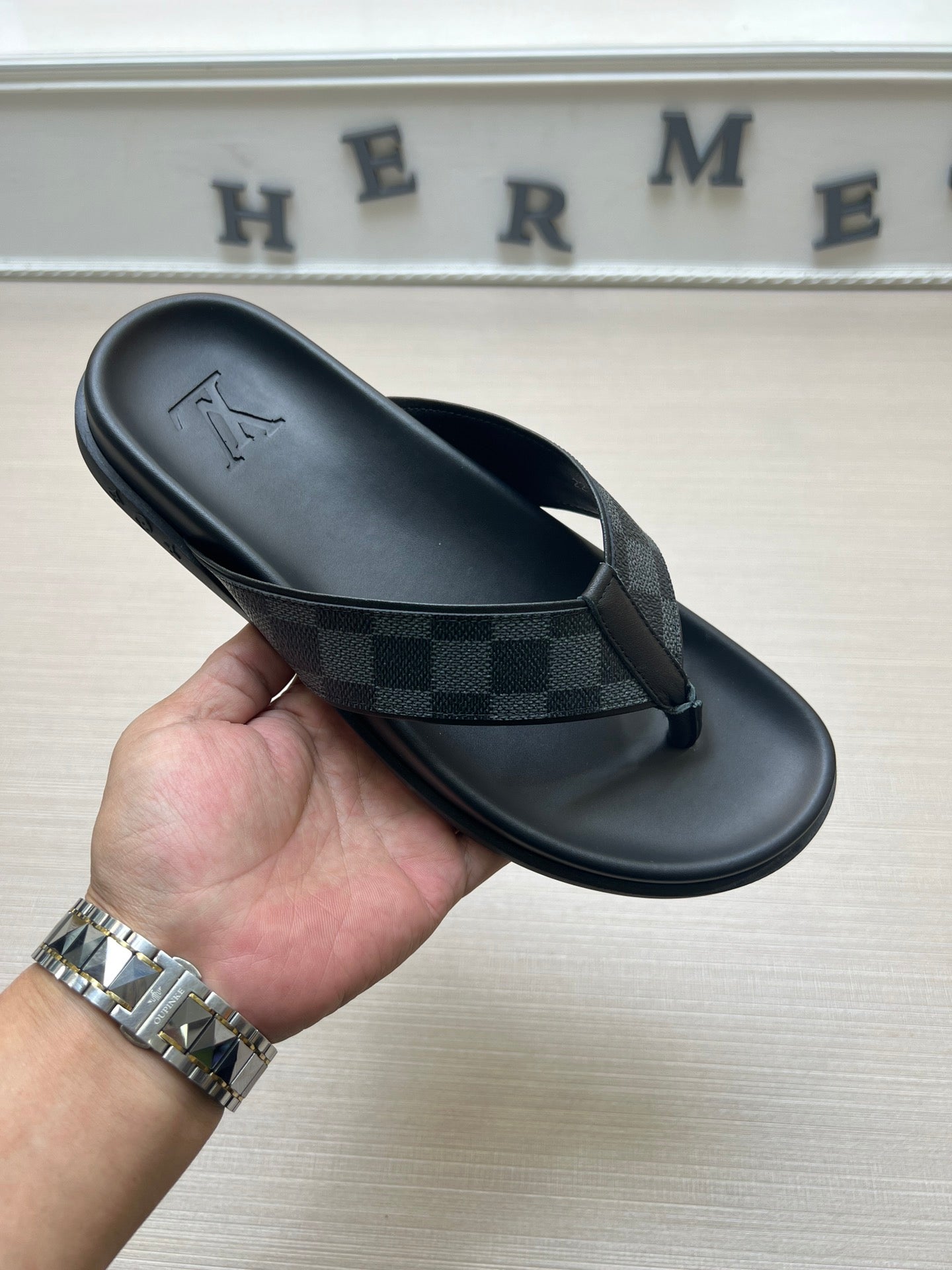 54E59ZDE Stylish slippers