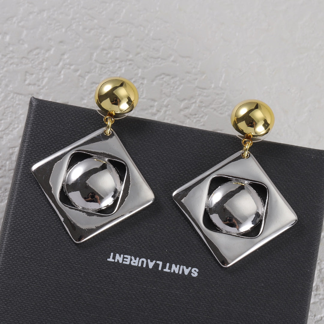 14SL832KDE Stylish Earrings