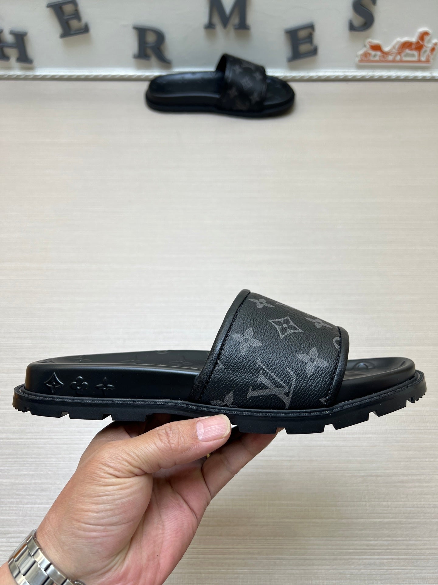 535ZE304ZDE Stylish Slippers