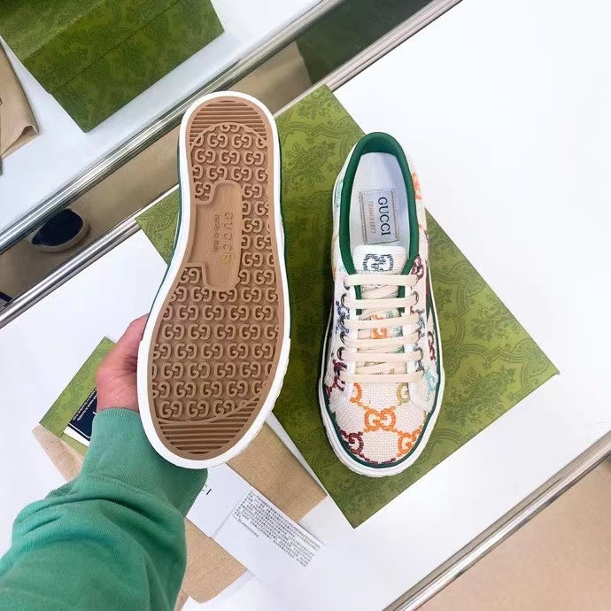 2YB49ZDE Stylish shoes