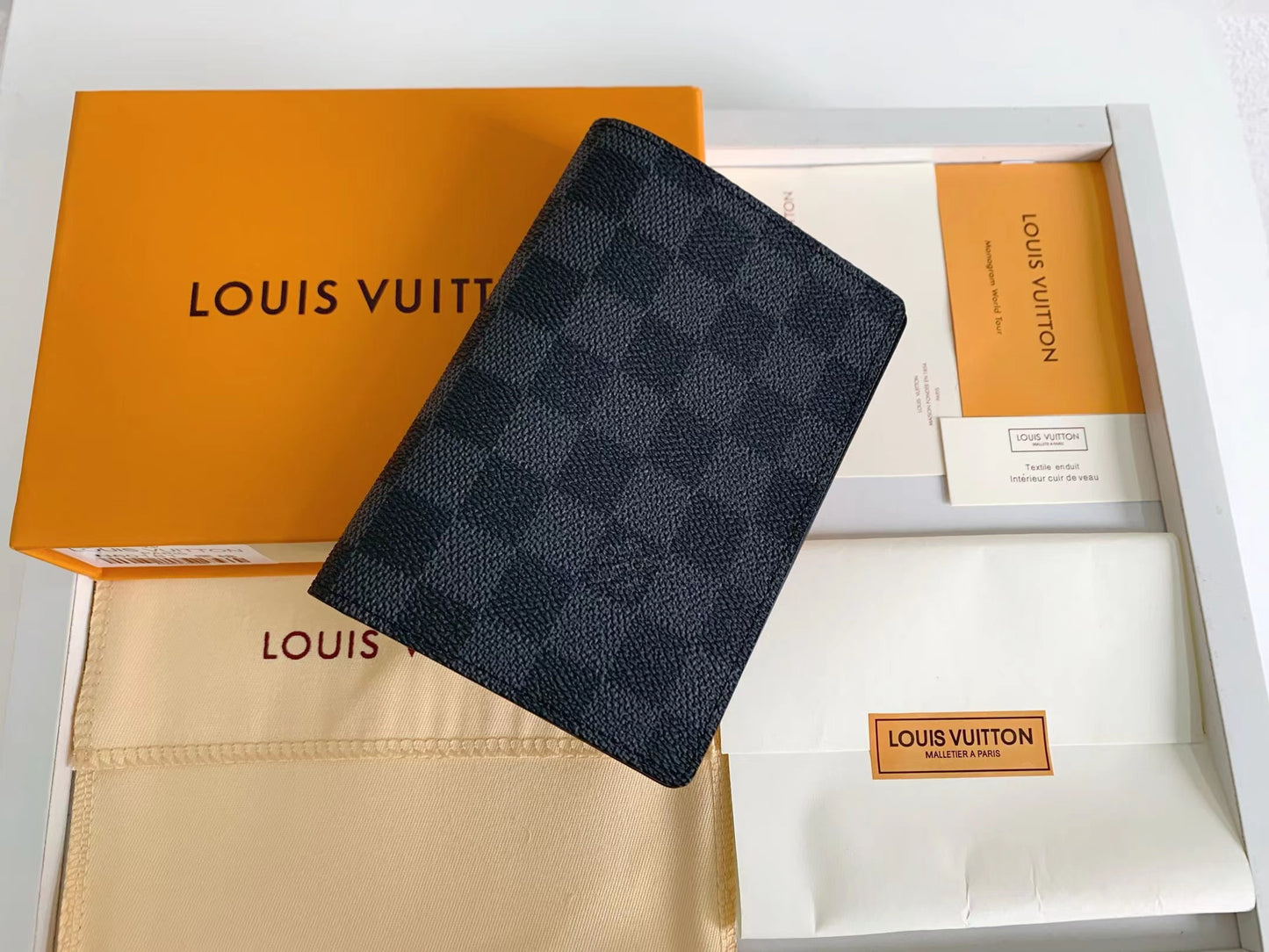 AE300BDE Stylish leather wallets