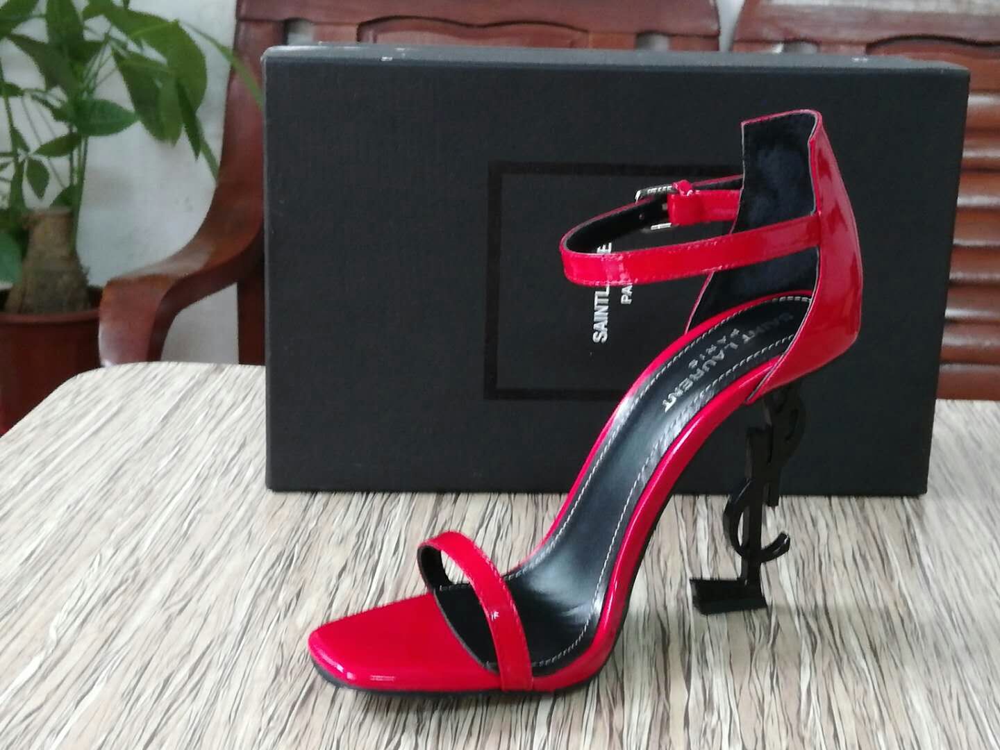 2XSL145ZDE Stylish leather high heels
