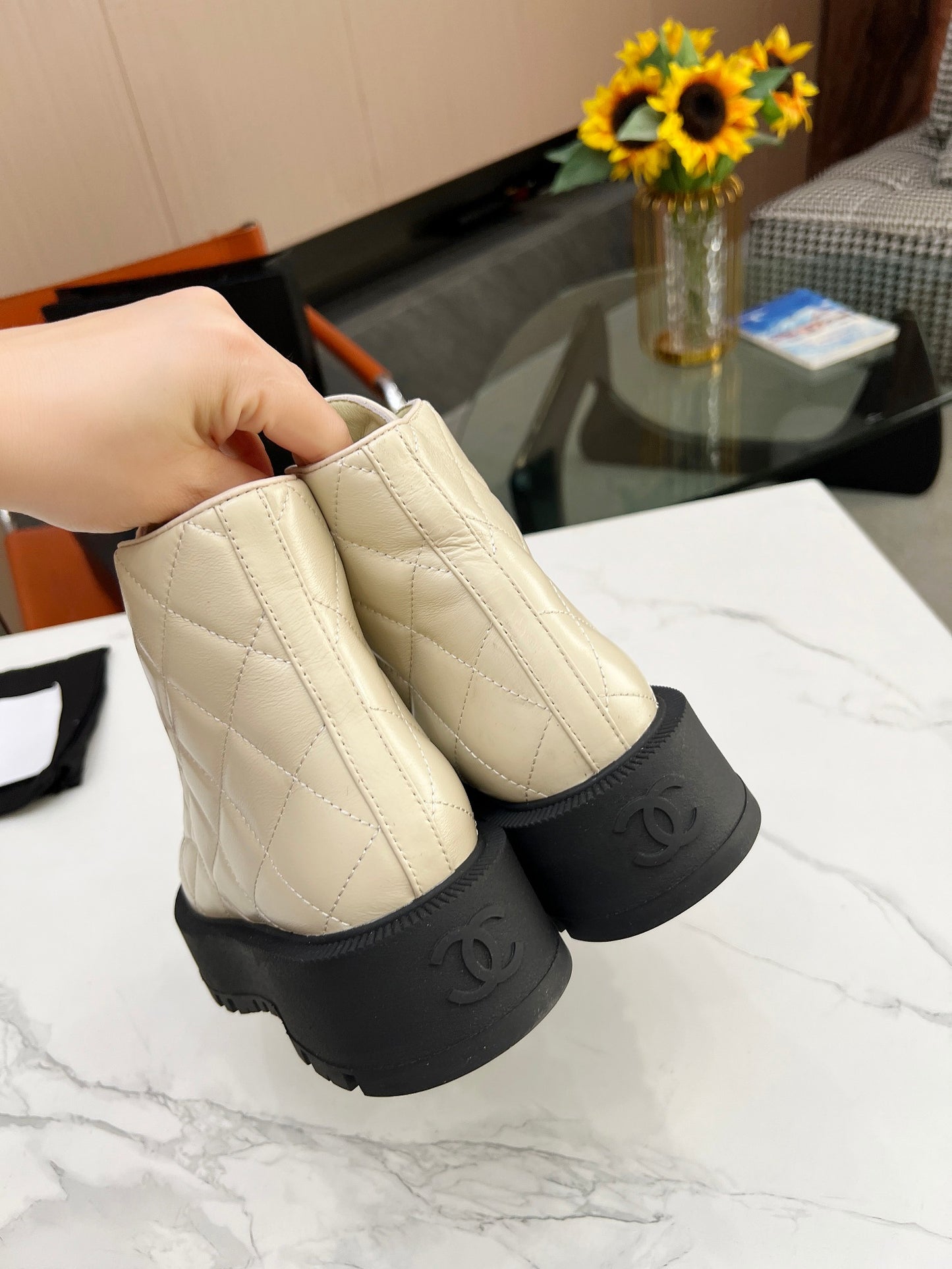 3LC4ZDE Stylish boots