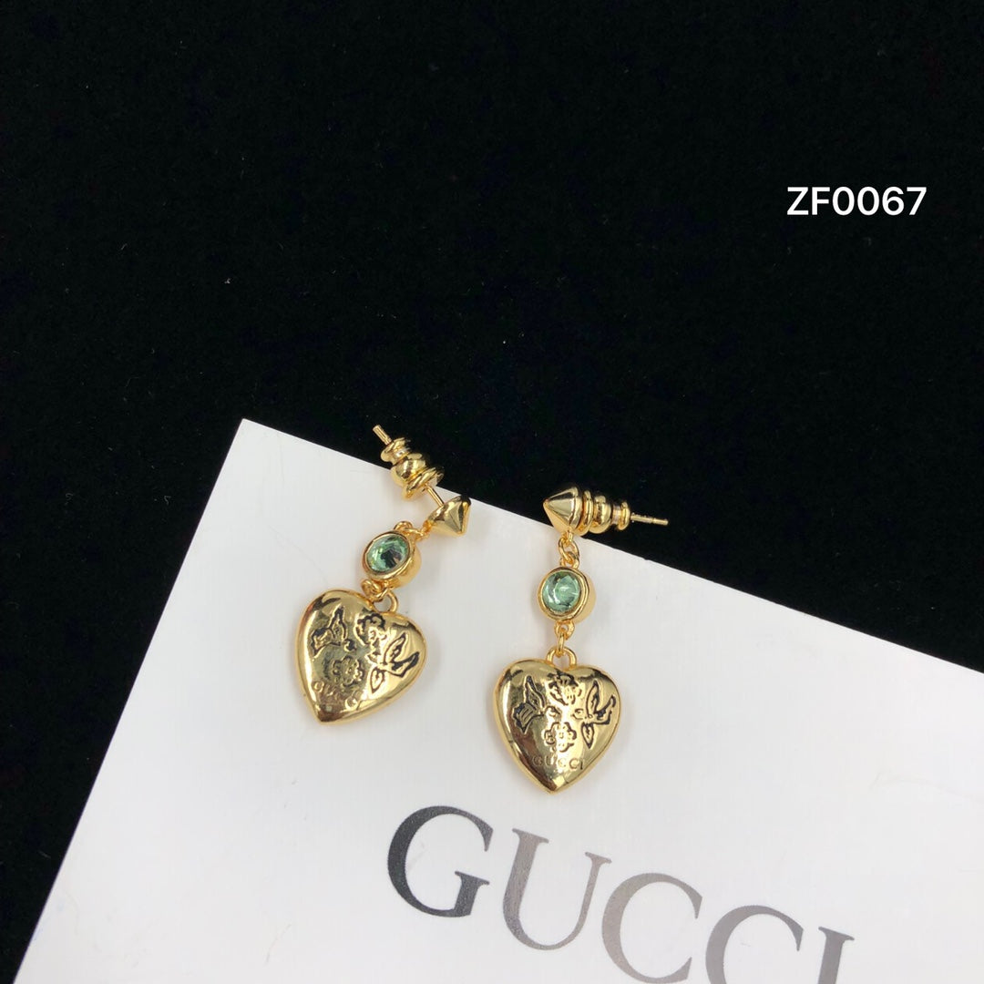 14B1029EDE Stylish Earrings