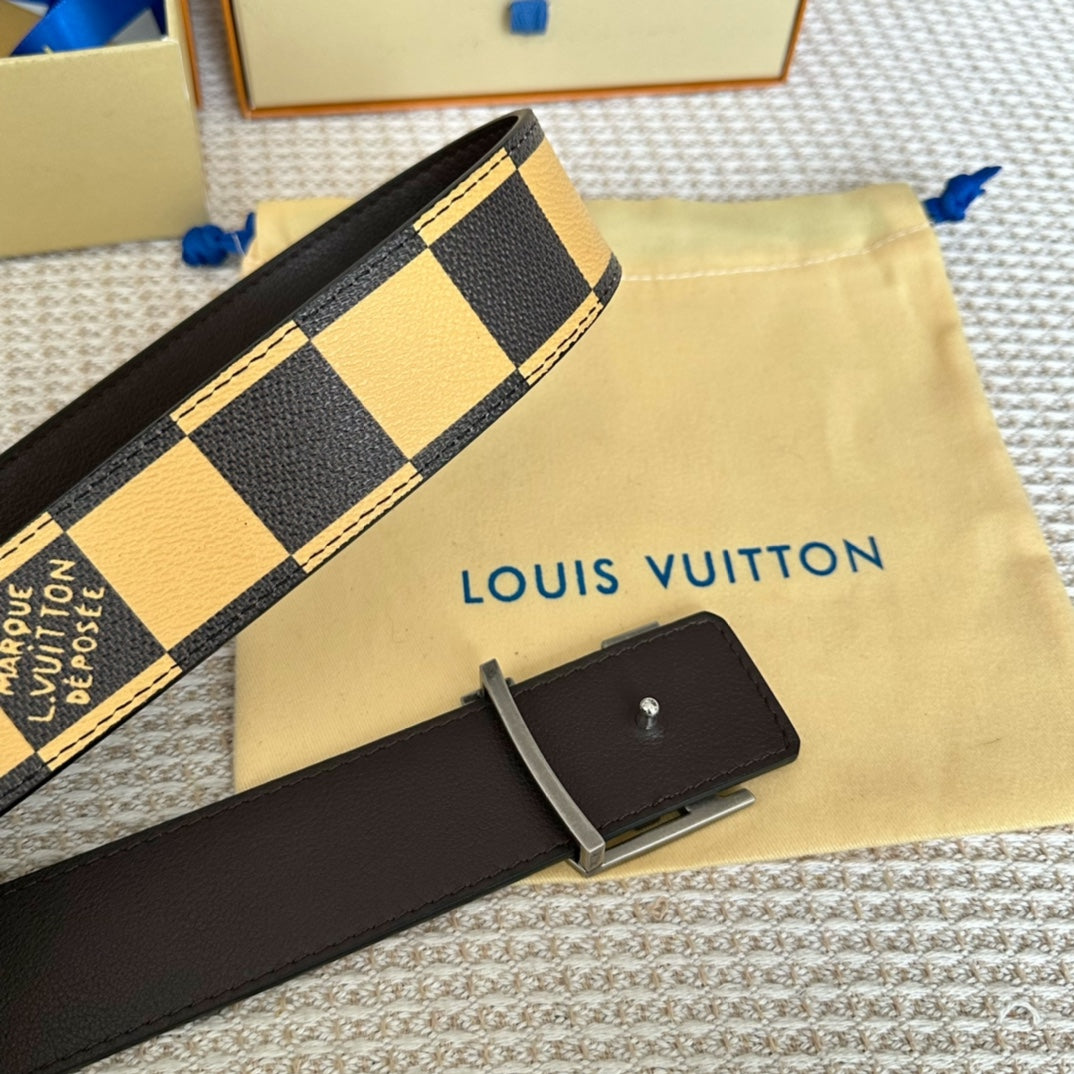 14E149PDE Stylish High quality belt With full package