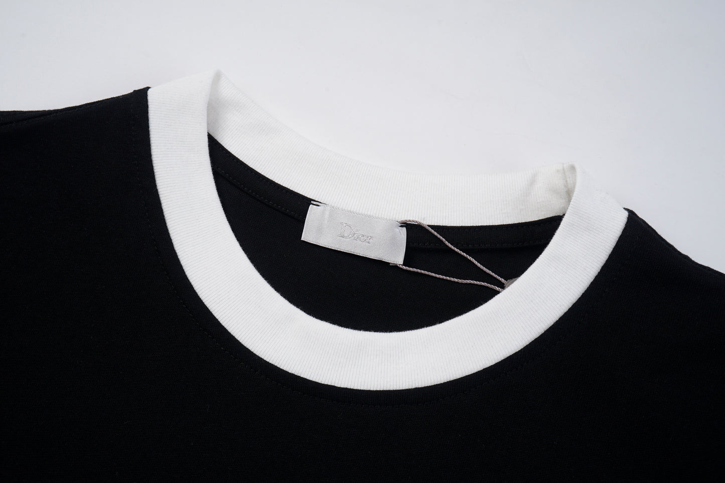 1ZD528UDE Stylish T-shirts