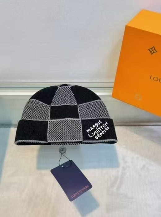 125ZE501DE Stylish hats