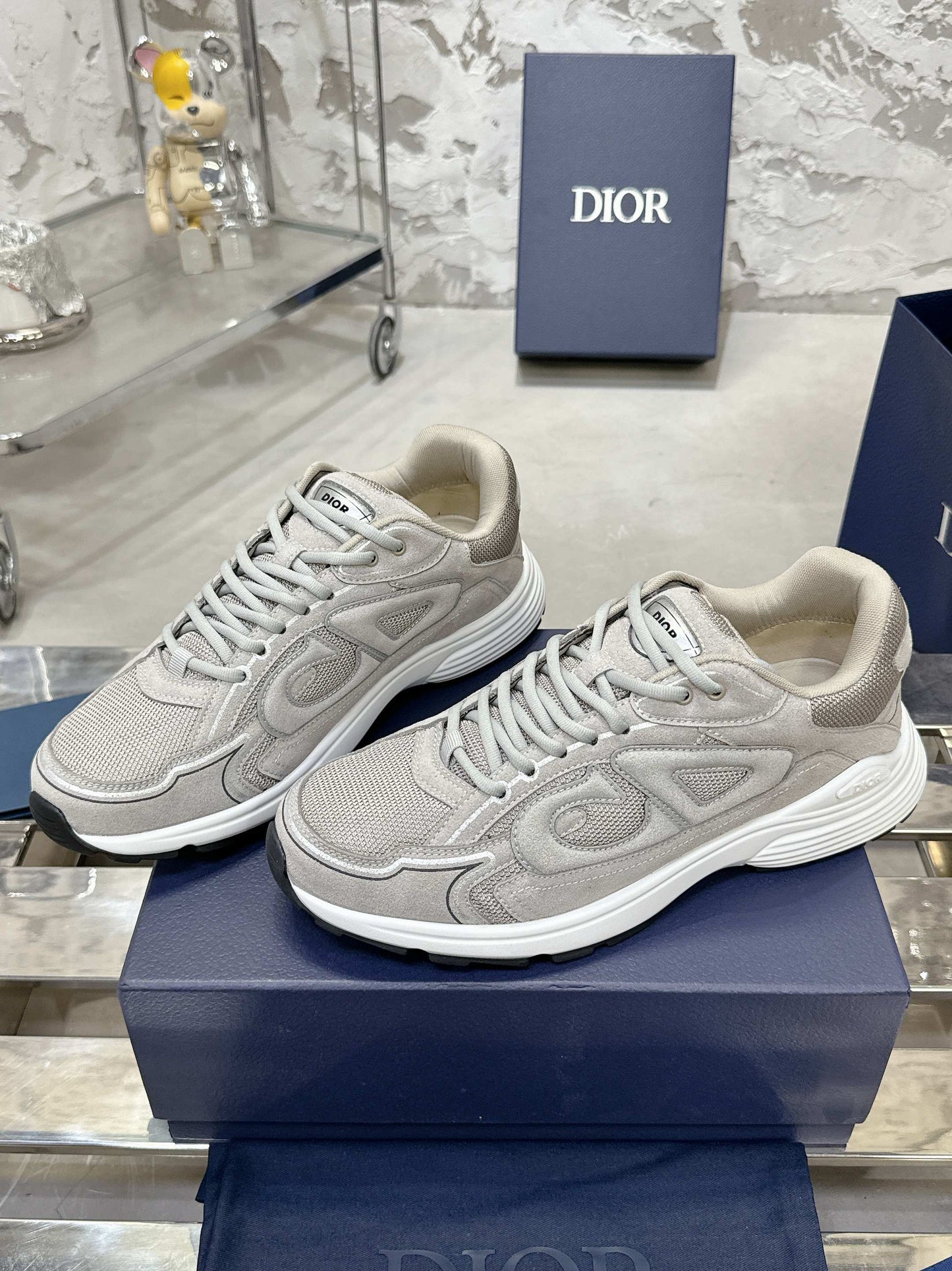 245RD2ZDE Stylish Sneakers