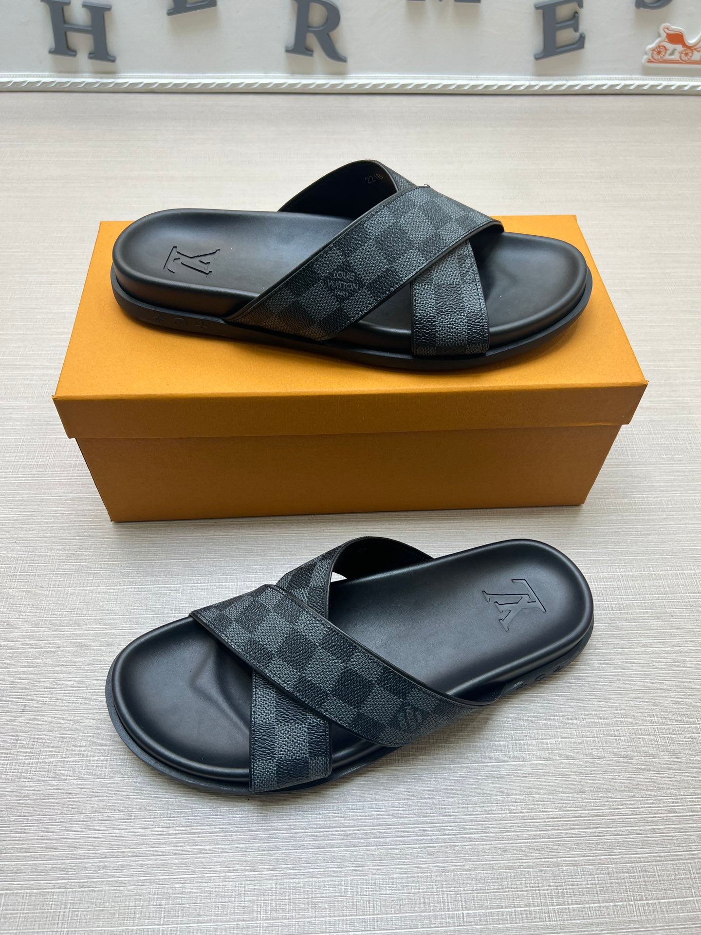 54E59ZDE Stylish slippers