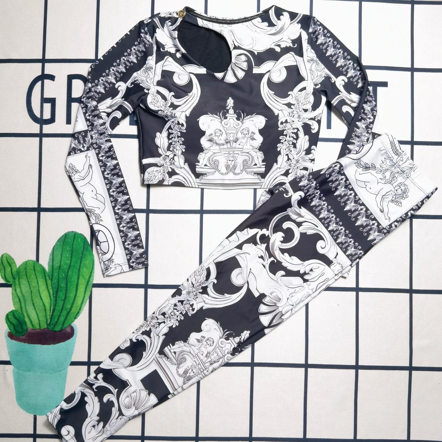 14V146YDE Stylish Long sleeve swimsuit