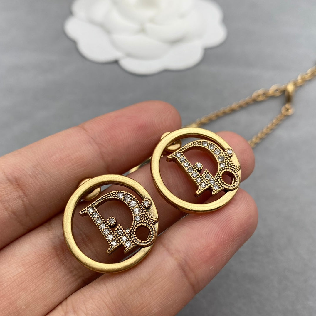 14D252XDE Stylish Rings Earring Bracelets Necklaces