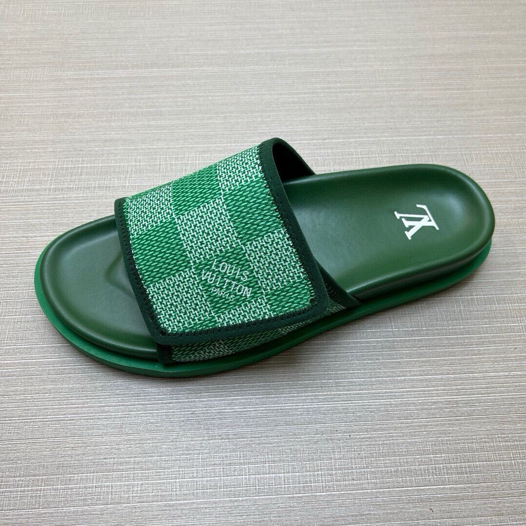 5QE3ZDE Stylish Slippers
