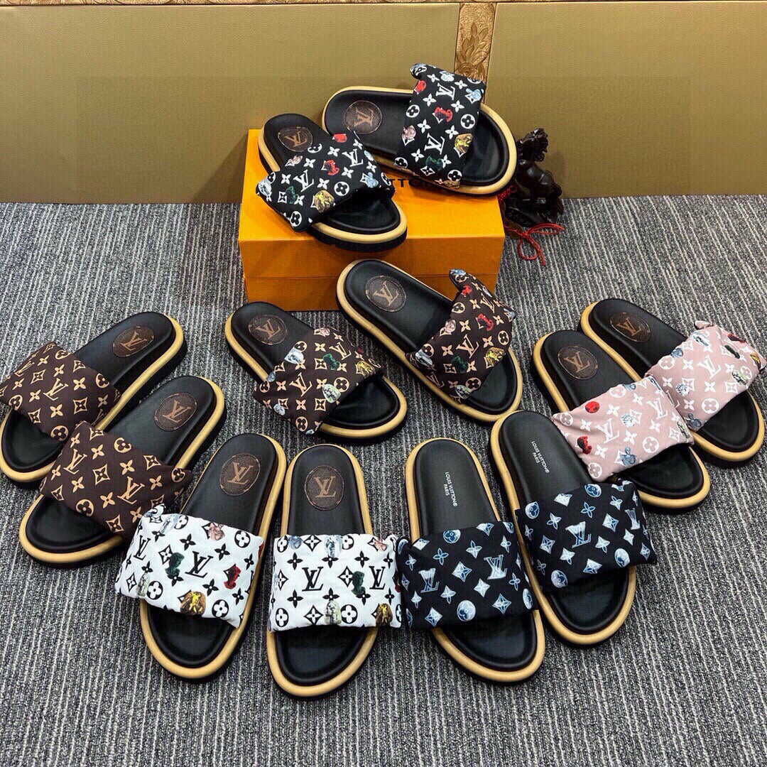 5QE12ZDE Stylish Slippers