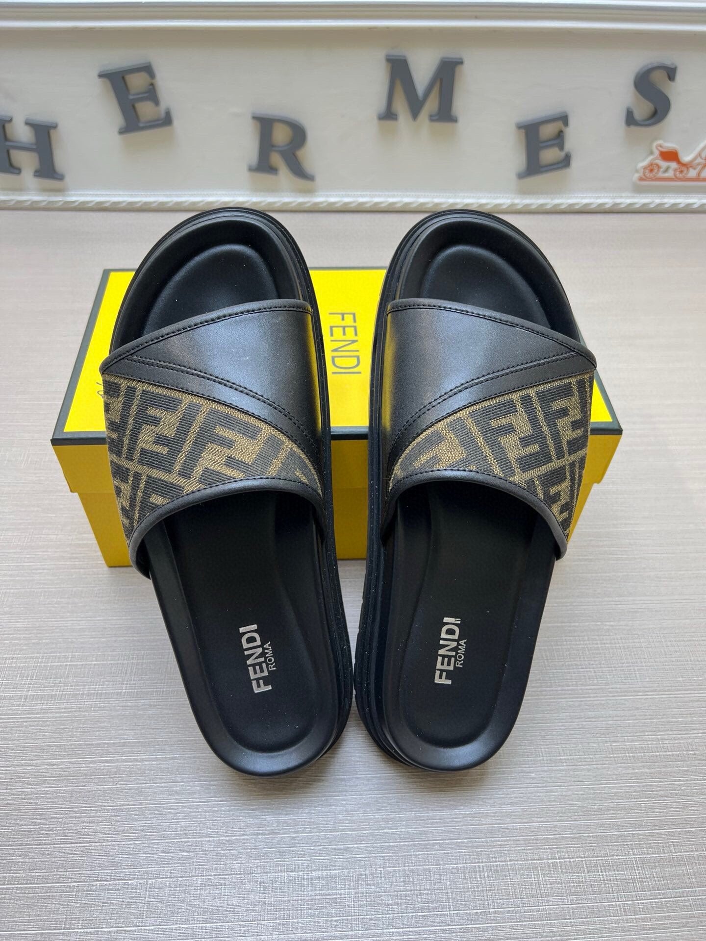 5LF223ZDE Stylish Slippers