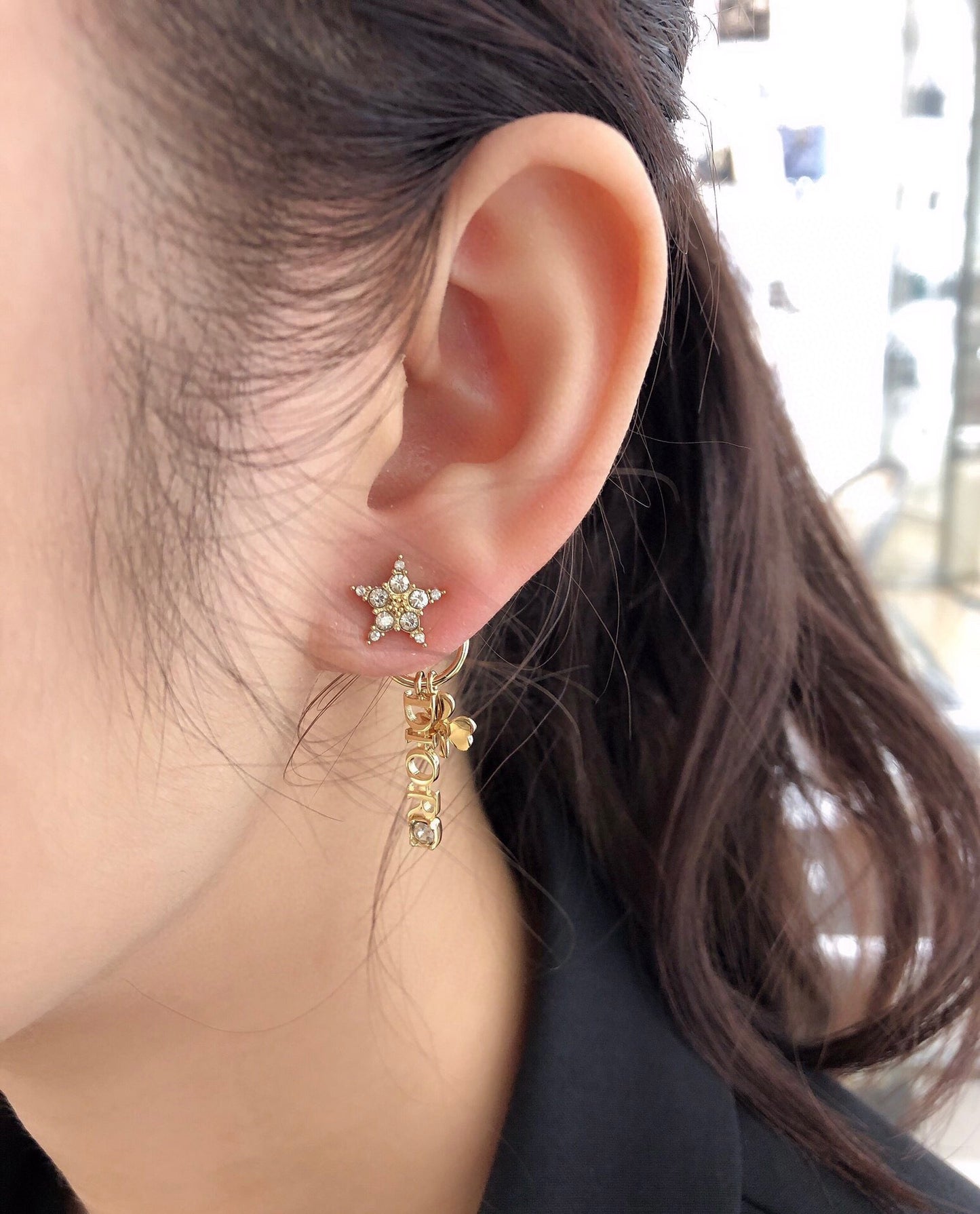 1YD312EDE Stylish Earrings