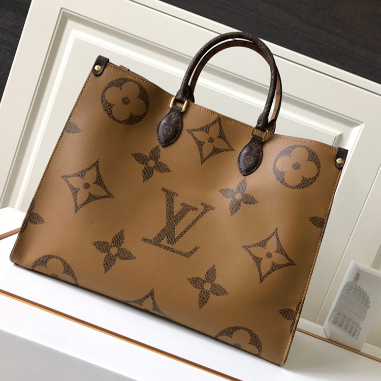 1E41BDE Stylish leather bag