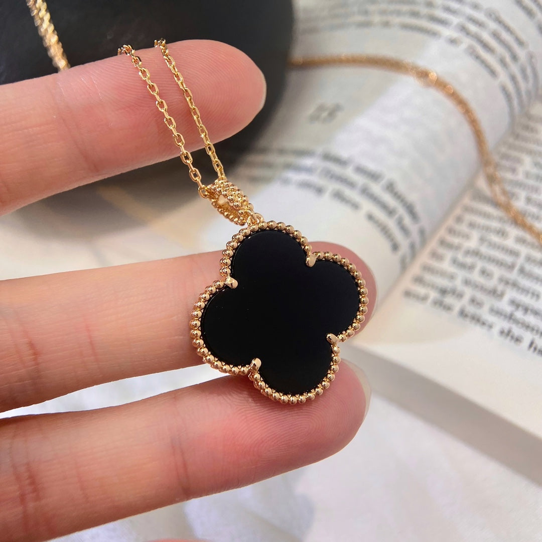 5XVA158XDE Stylish jewelry