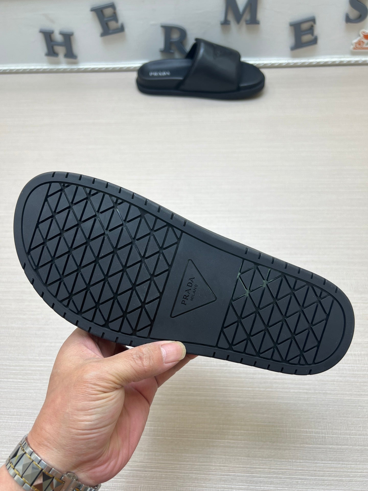 54PD6ZDE Stylish slippers