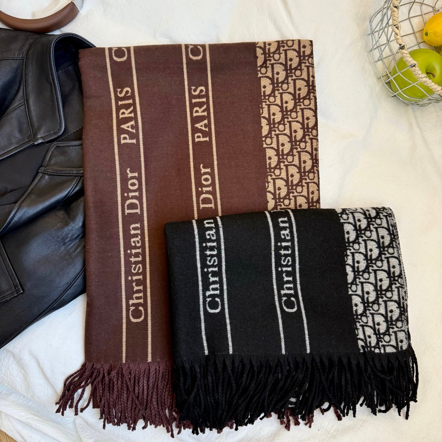 185ZD59WDE Stylish Winter Scarves
