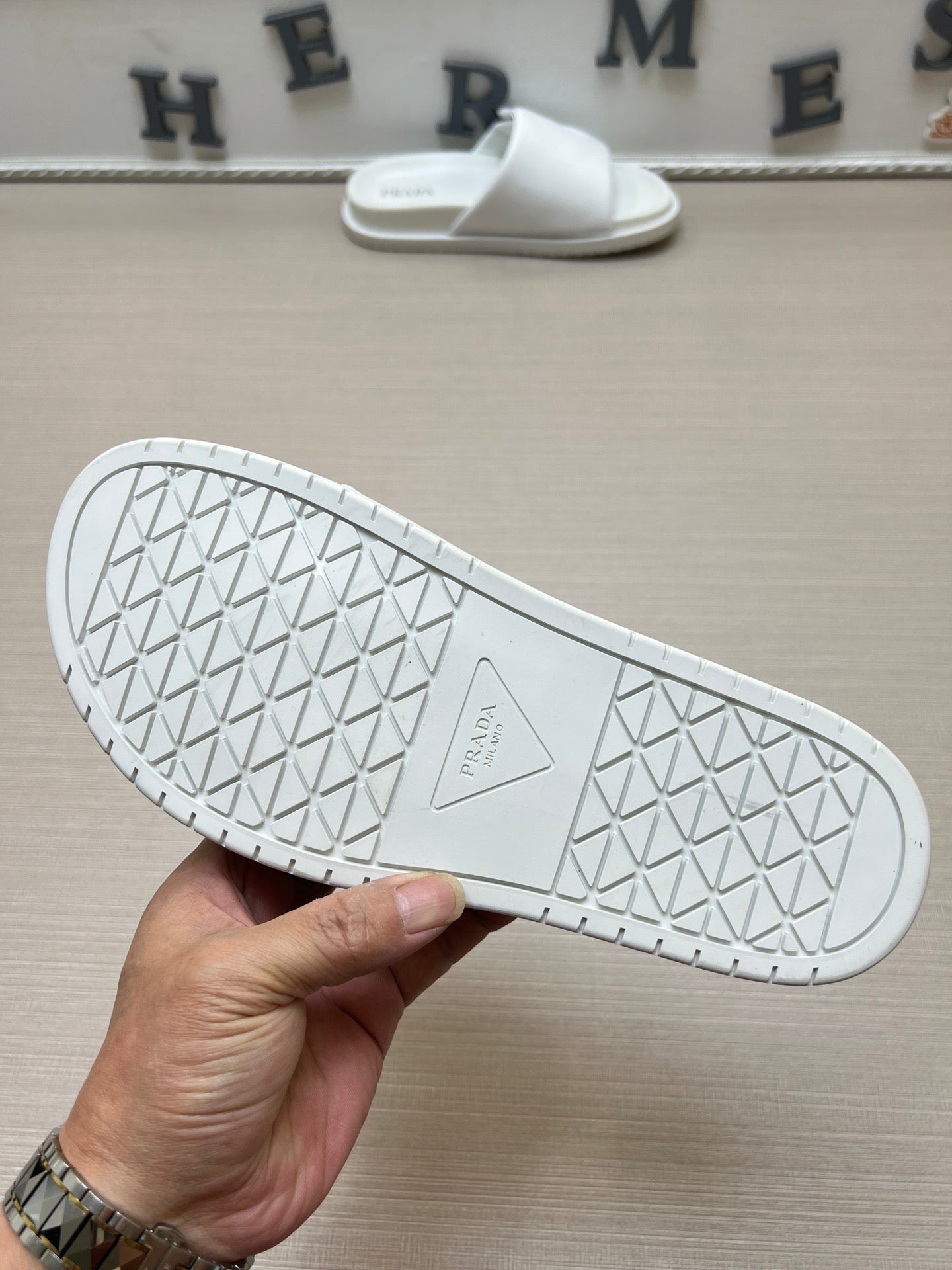 54PD7ZDE Stylish slippers