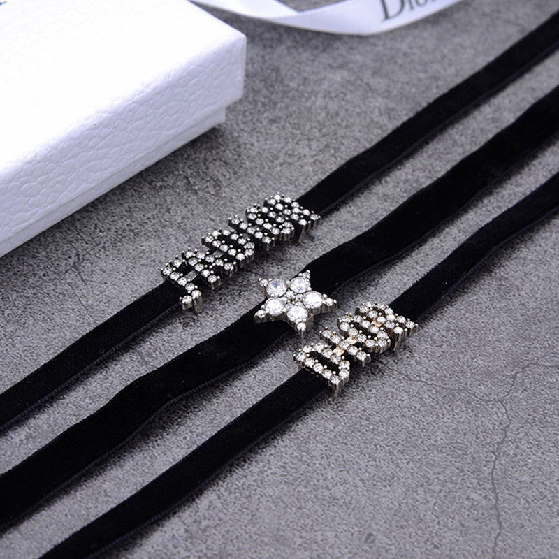 3D663XDE Stylish Necklaces