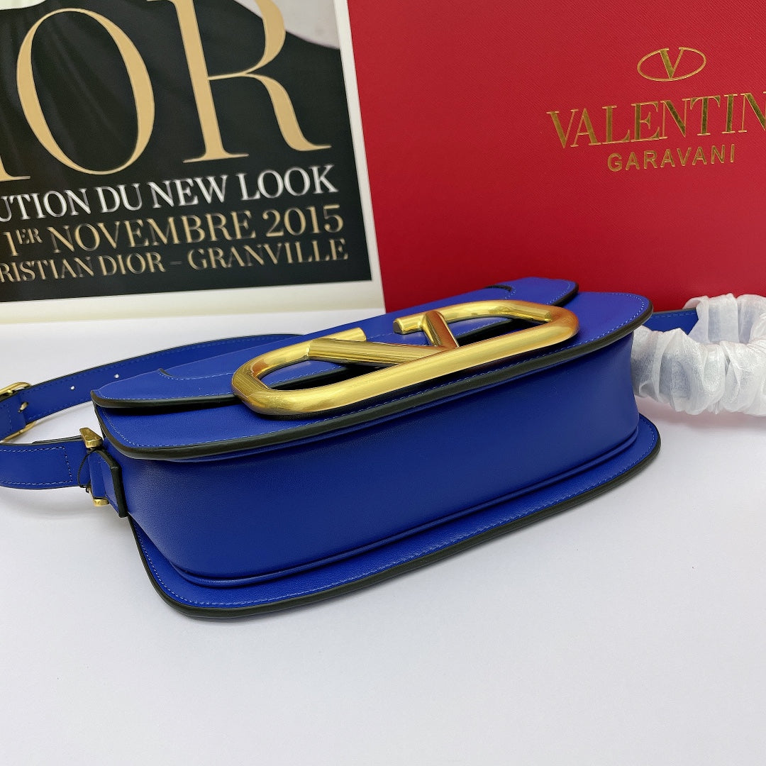 5A45BDE Stylish leather bag