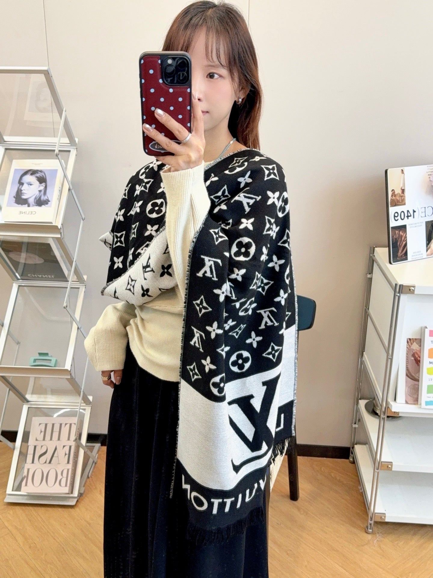 175RE40WDE Stylish Winter Scarves