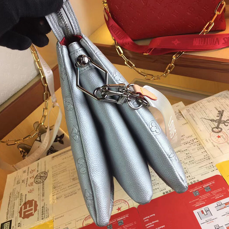 2E42BDE Stylish leather bag