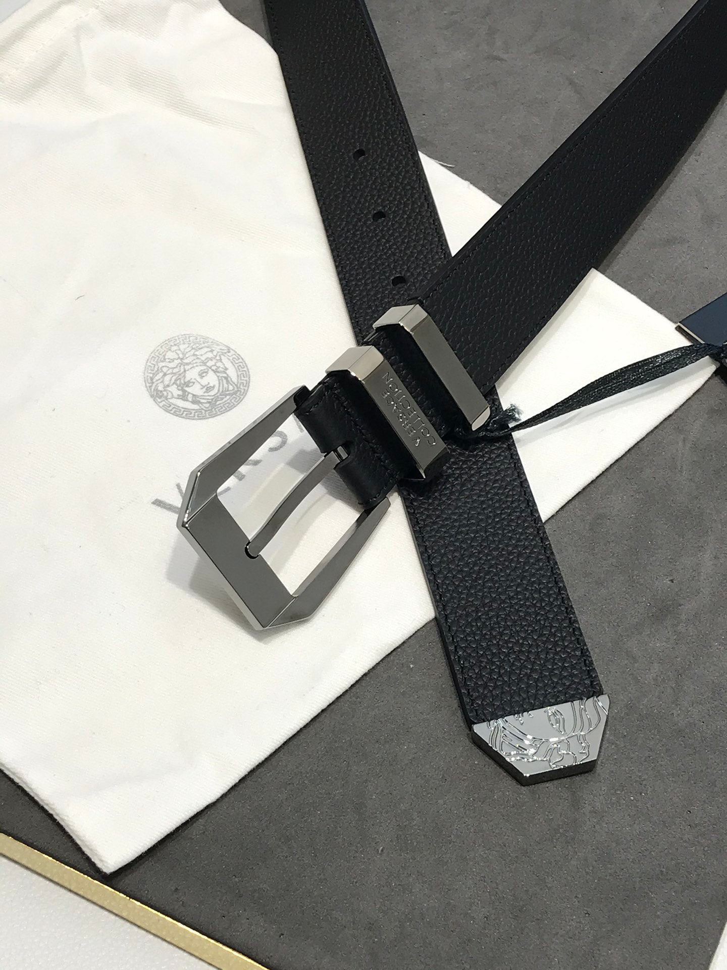 14V84PDE Stylish High quality belt With full package