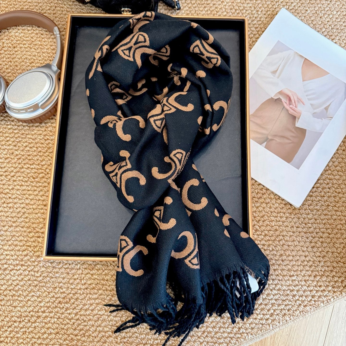 175RA15WDE Stylish Winter Scarves