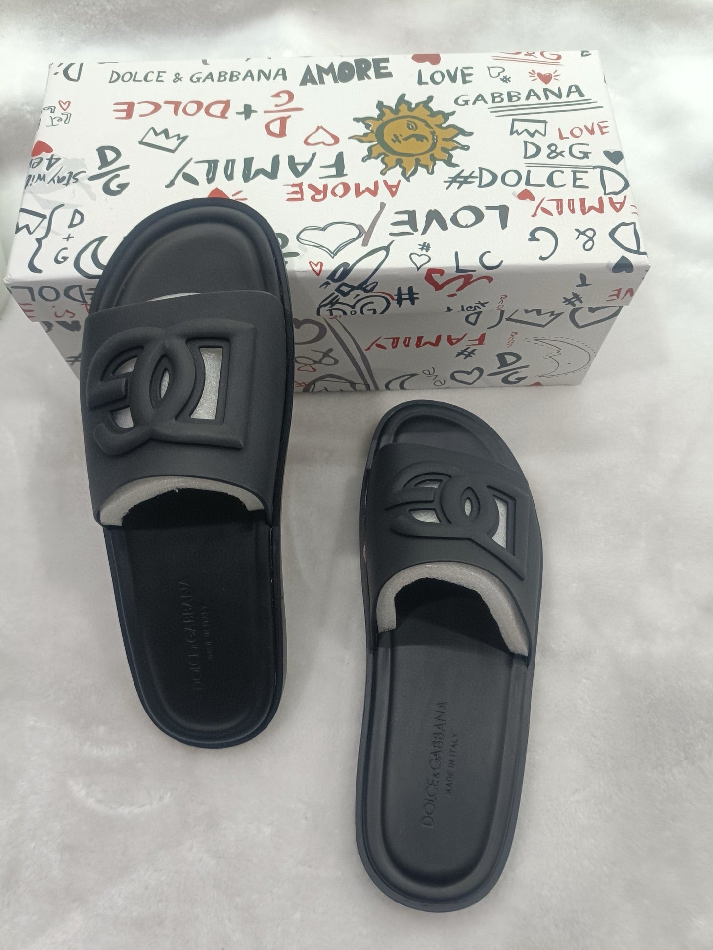 54A82ZDE Stylish slippers