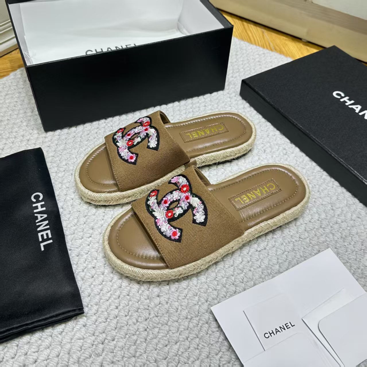 255QC43ZDE Stylish leather shoes