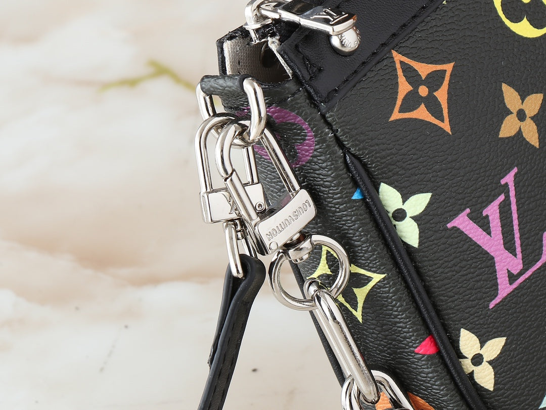 15XE12BDE Stylish leather bag