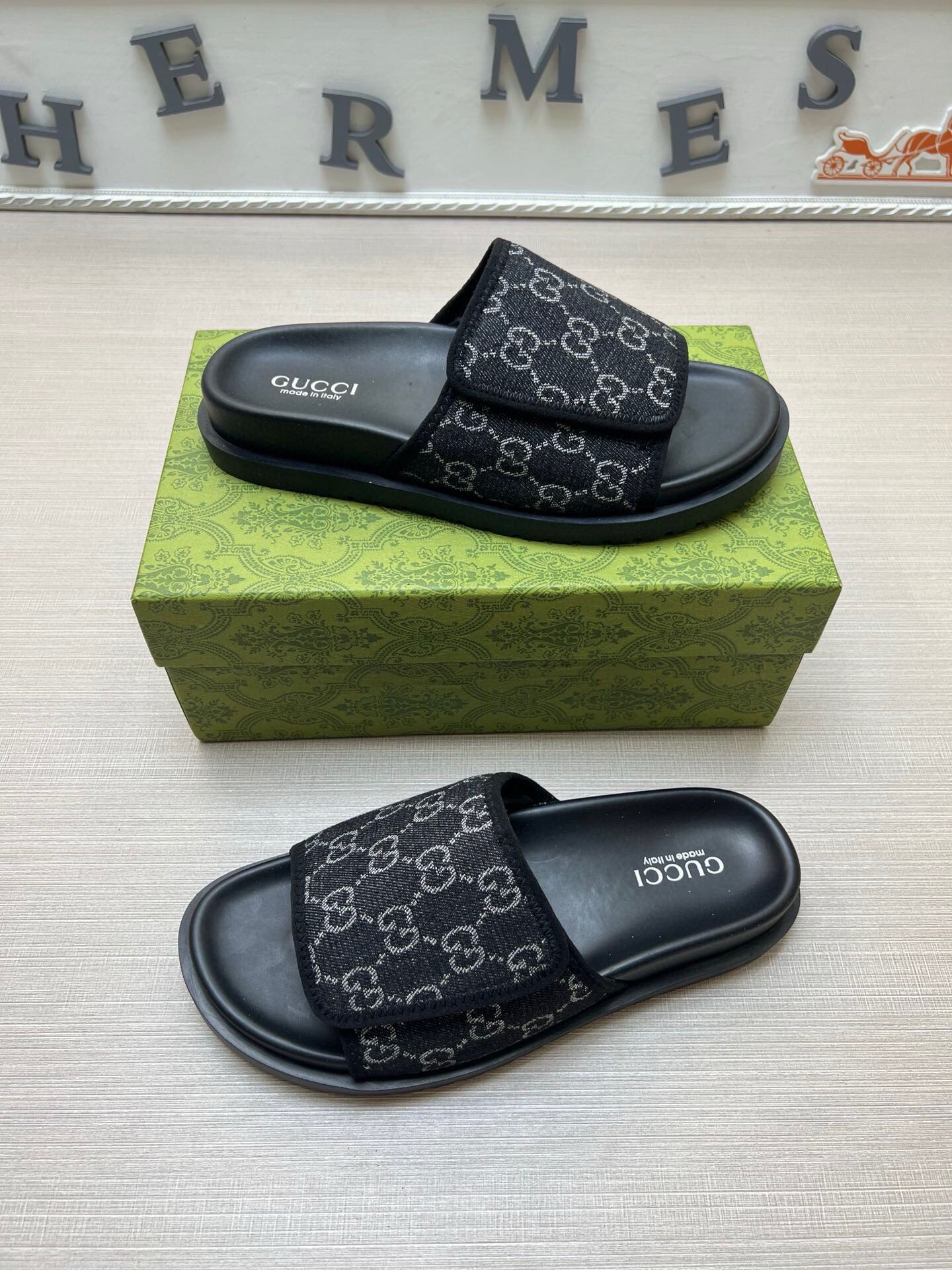 5LB231ZDE Stylish Slippers