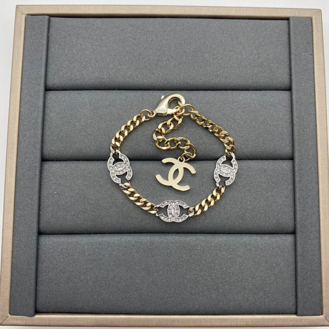1NC81XDE Stylish necklace bracelet