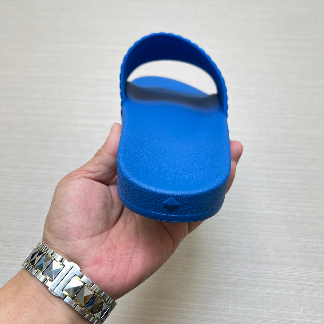54M42ZDE Stylish slippers