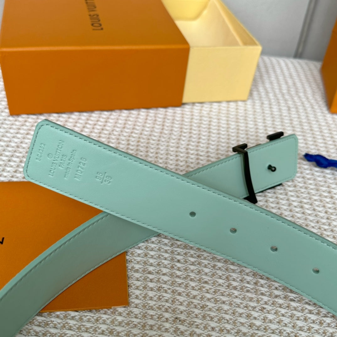 14E139PDE Stylish High quality leather belt With full package