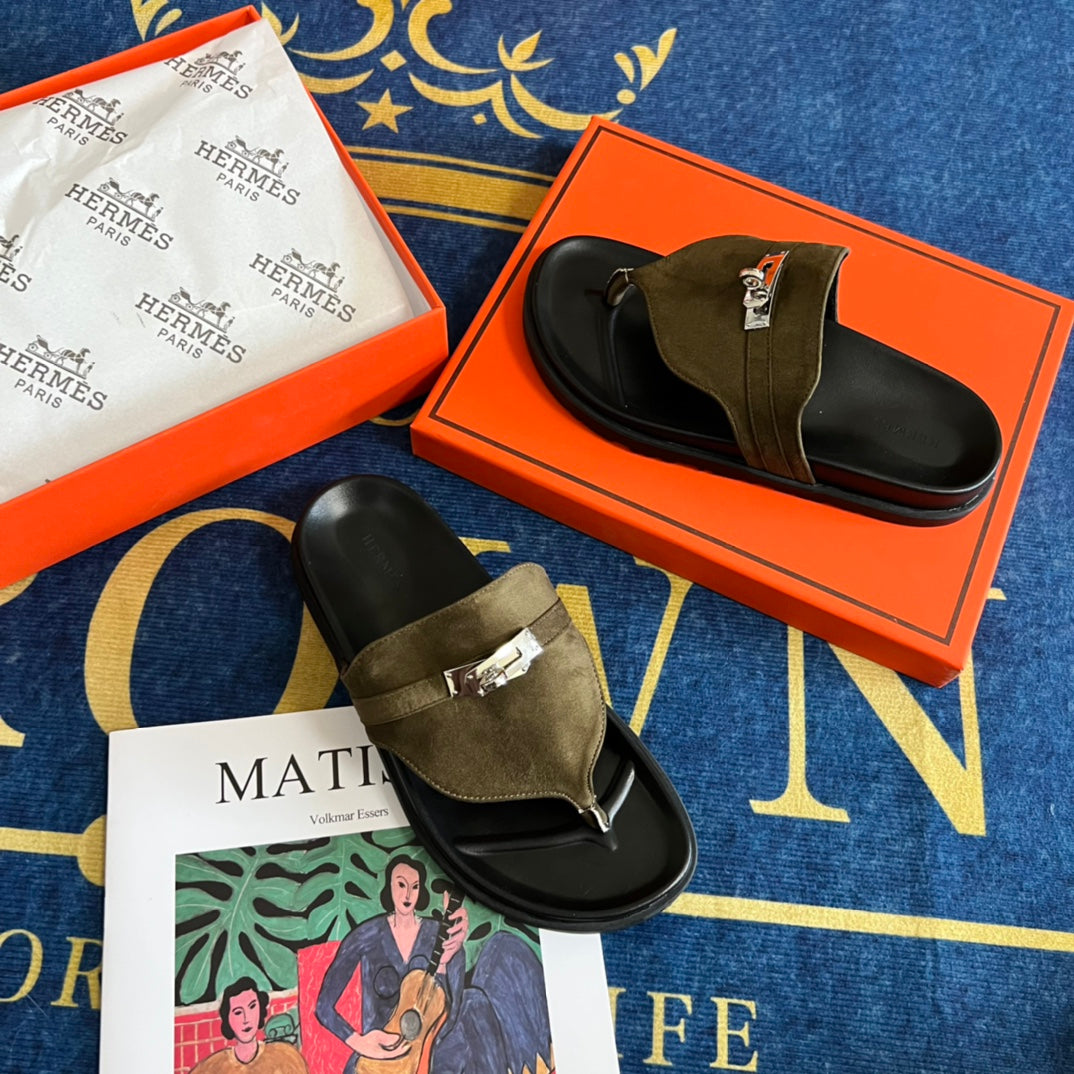 14H3ZDE Stylish Slippers