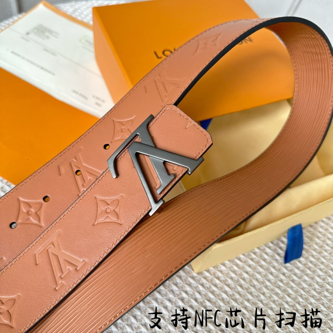 14E57PDE Stylish High quality belt With full package