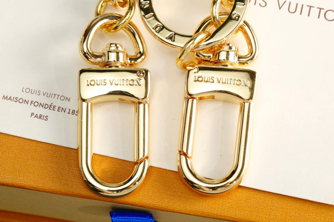 14E1ADE Stylish key closure
