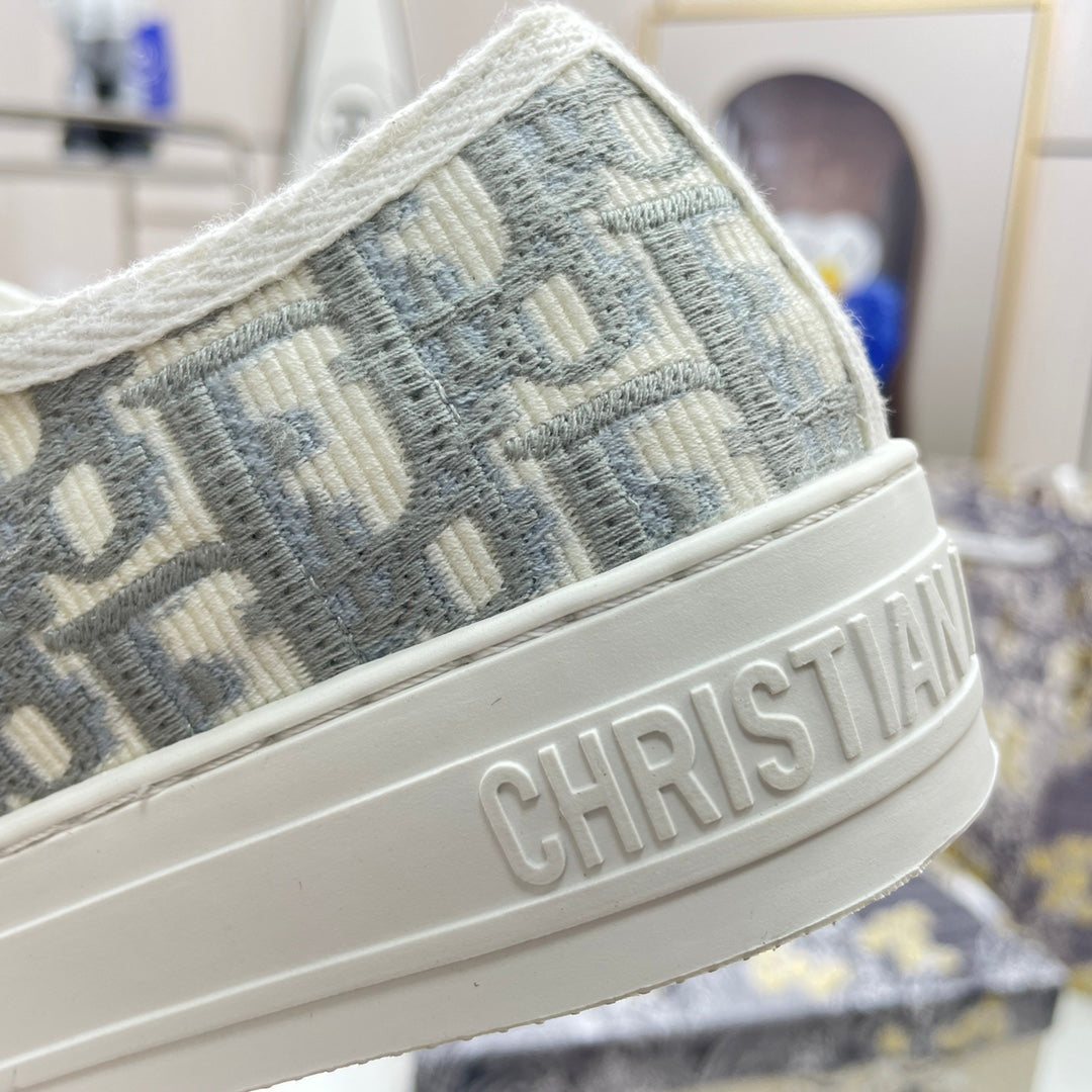1XD65ZDE Stylish shoes