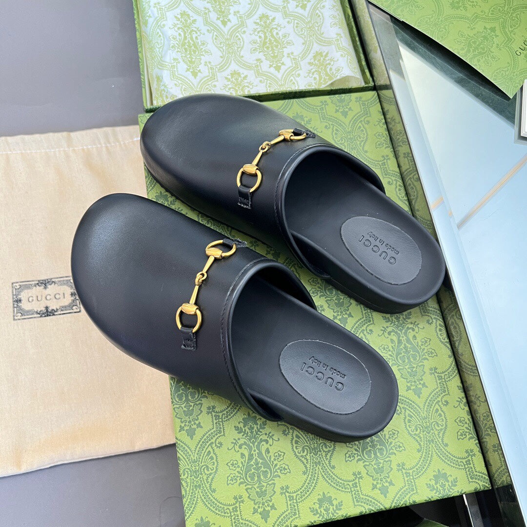 2YB26ZDE Stylish Slippers