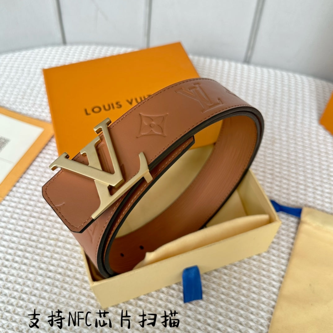 14E57PDE Stylish High quality belt With full package