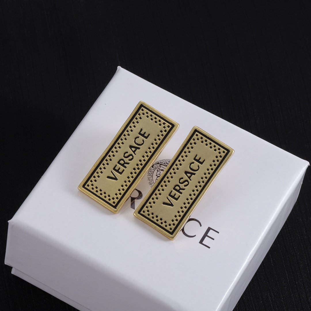 14V319XDE Stylish Earrings Necklaces