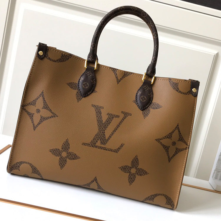 1E41BDE Stylish leather bag