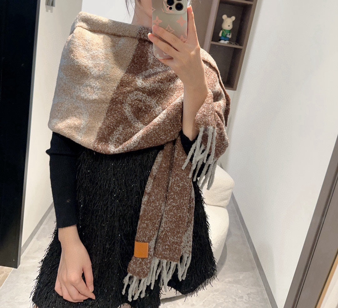 185ZA31WDE Stylish Winter Scarves