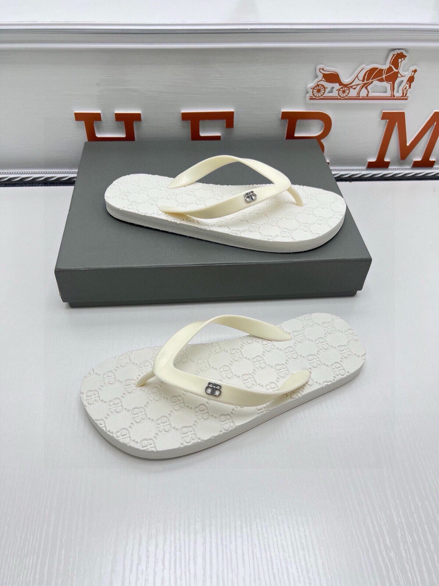 535ZJ297ZDE Stylish Slippers