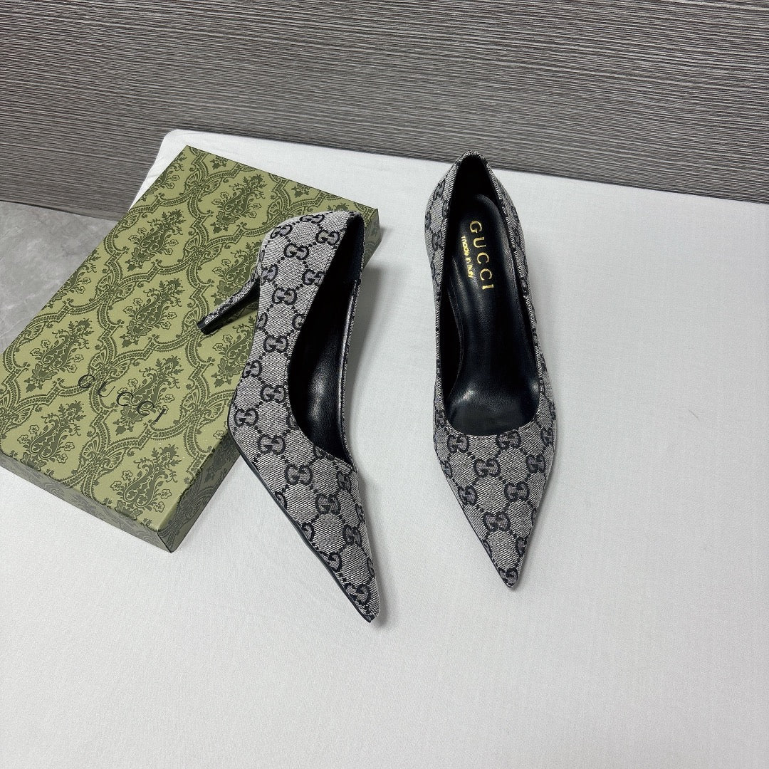 1LB21ZDE Stylish High heels (Heel height 8cm )