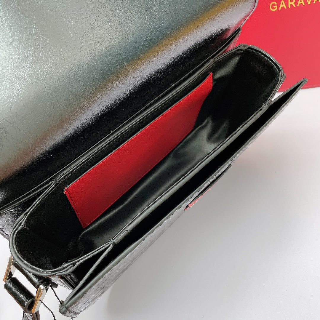 5A45BDE Stylish leather bag